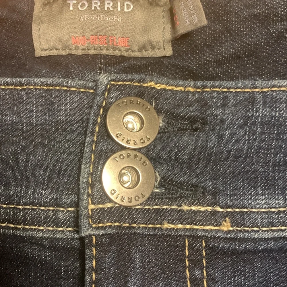 Torrid Mid-Rise Flair Jeans - Picture 4 of 8